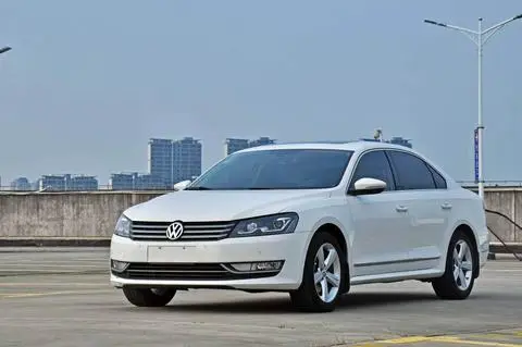 Volkswagen Passat 2011