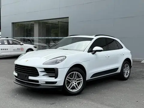 Porsche Macan 2018 — фото 1