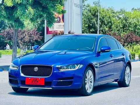 Jaguar XEL 2019 — фото 1