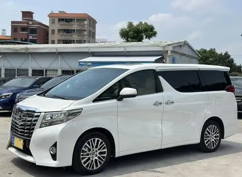 Toyota 埃尔法 2015