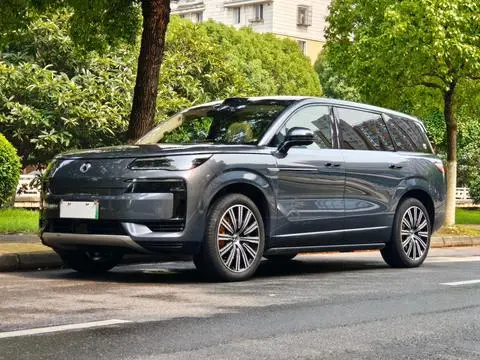 Denza N9 DM 2025