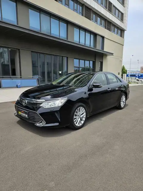 Toyota Camry 2015