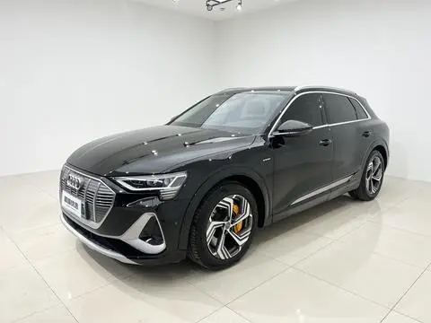 Audi e-tron 2021