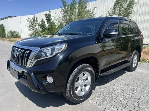Toyota Prado 2015 — фото 1