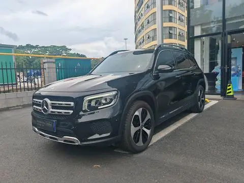Mercedes-Benz GLB 2023