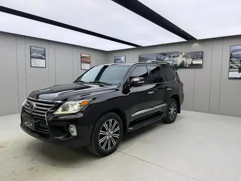 Lexus LX 2013