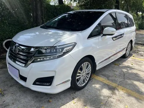 Honda 艾力绅 2016