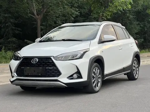 Toyota YARIS L 2022