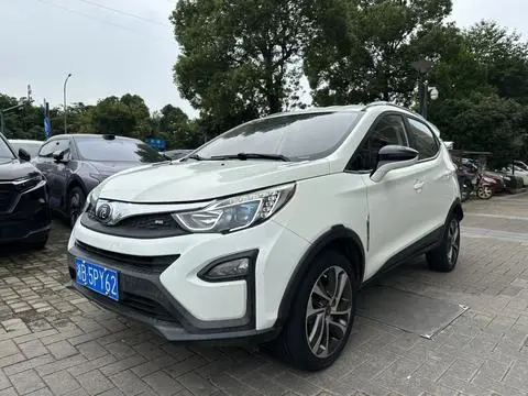 BYD 元 2016