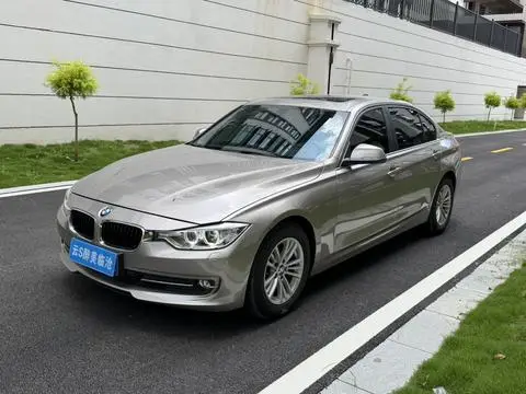 BMW 3 Series 2015 — фото 1