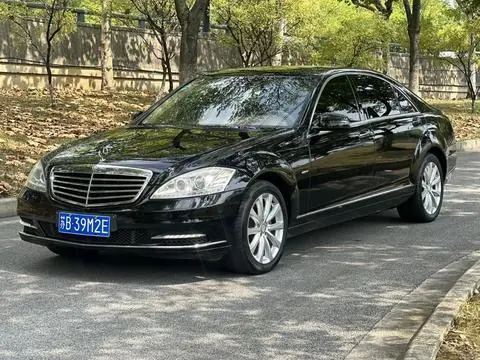 Mercedes-Benz S-Class 2012