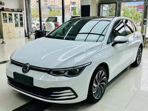 Volkswagen Golf 2023