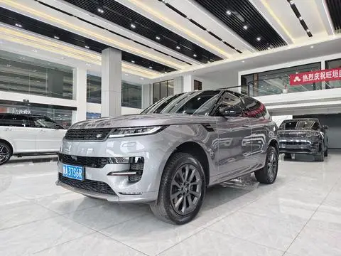Land Rover 揽胜运动 2024 — фото 1