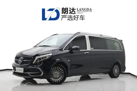 Mercedes-Benz 威霆 2018