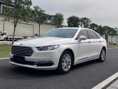 Ford 金牛座 2017
