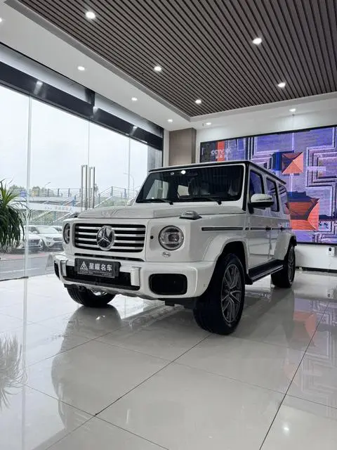 Mercedes-Benz G-Class 2026 — фото 1