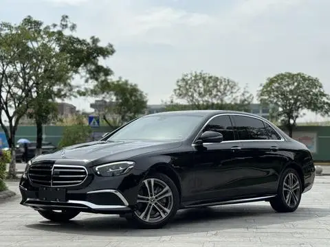 Mercedes-Benz E-Class 2023