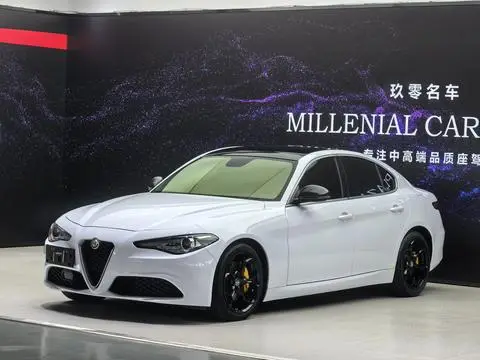 Alfa Romeo Giulia朱丽叶 2017