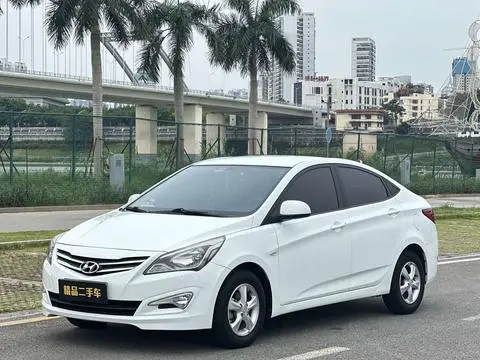 Hyundai 瑞纳 2014