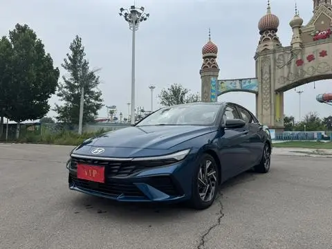 Hyundai Elantra 2023