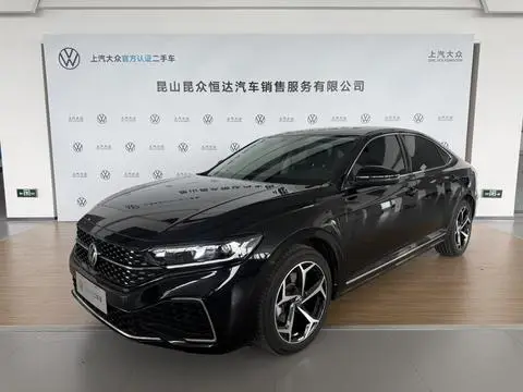 Volkswagen Passat 2025
