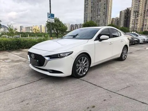 Mazda 3 昂克赛拉 2022 — фото 1