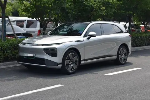 XPeng 小鹏G9 2022