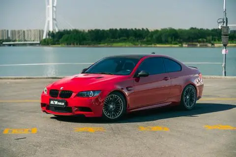 BMW M3 2011