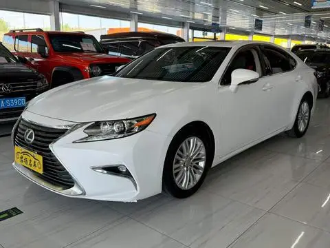 Lexus ES 2015