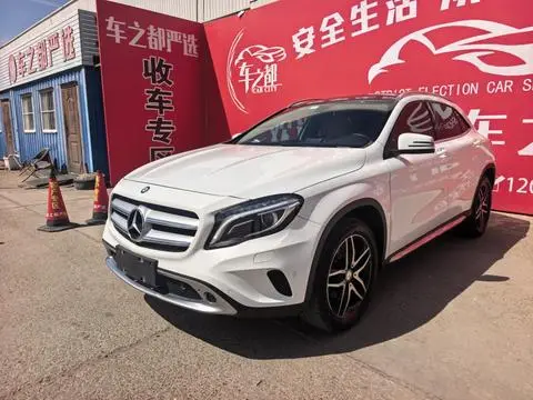 Mercedes-Benz GLA 2015