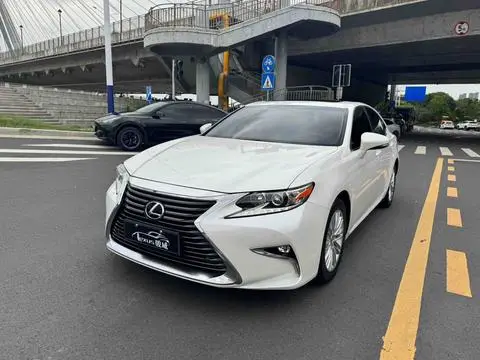 Lexus ES 2015