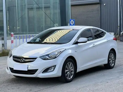 Hyundai Elantra Langdong 2015