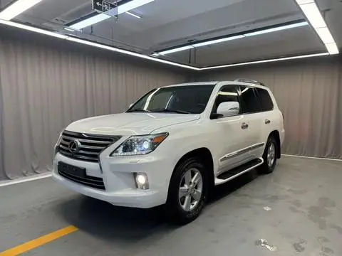 Lexus LX 2012
