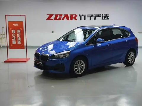 BMW 2 Series 旅行车 2018
