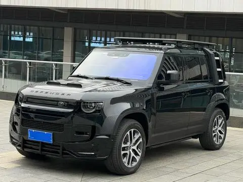 Land Rover 卫士 2021 — фото 1
