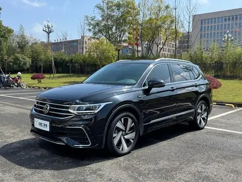 Volkswagen Tiguan L 2023
