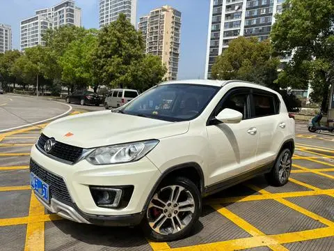 BAIC X35 2016
