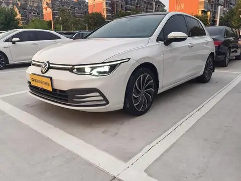 Volkswagen Golf 2021