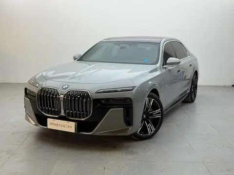 BMW i7 2023