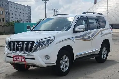 Toyota Prado 2011 — фото 1