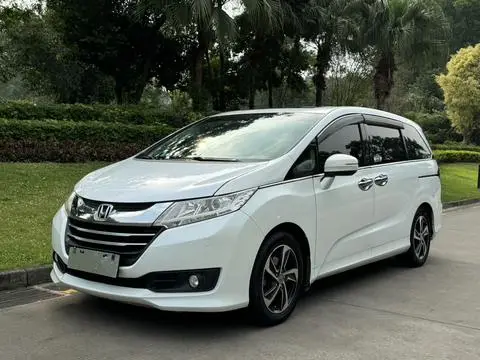Honda 奥德赛 2017 — фото 1