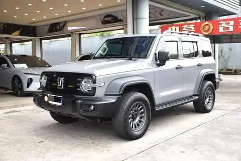 TANK 300 2021