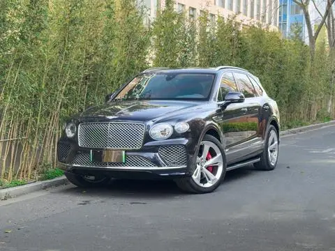 Bentley 添越PHEV 2021