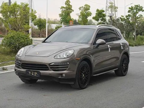 Porsche Cayenne 2014 — фото 1