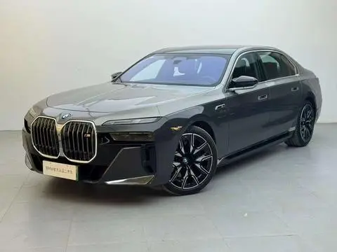 BMW i7 2023