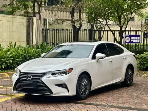 Lexus ES 2017