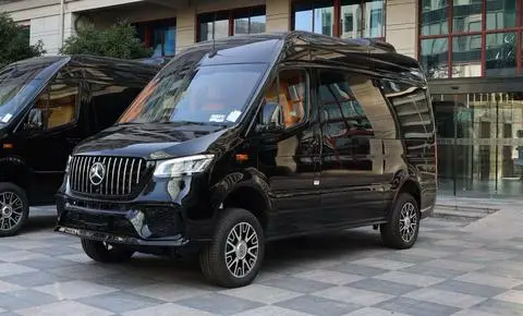 Mercedes-Benz Sprinter 2025
