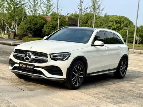 Mercedes-Benz GLC 2022 — фото 1