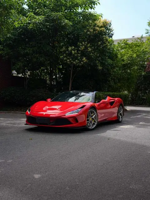 Ferrari F8 2019