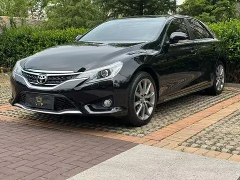 Toyota Reiz 2013